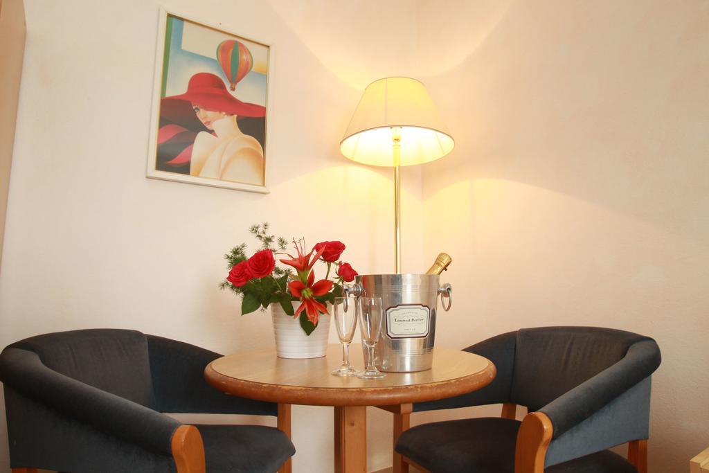 Hotel San Vitale Медічина Екстер'єр фото