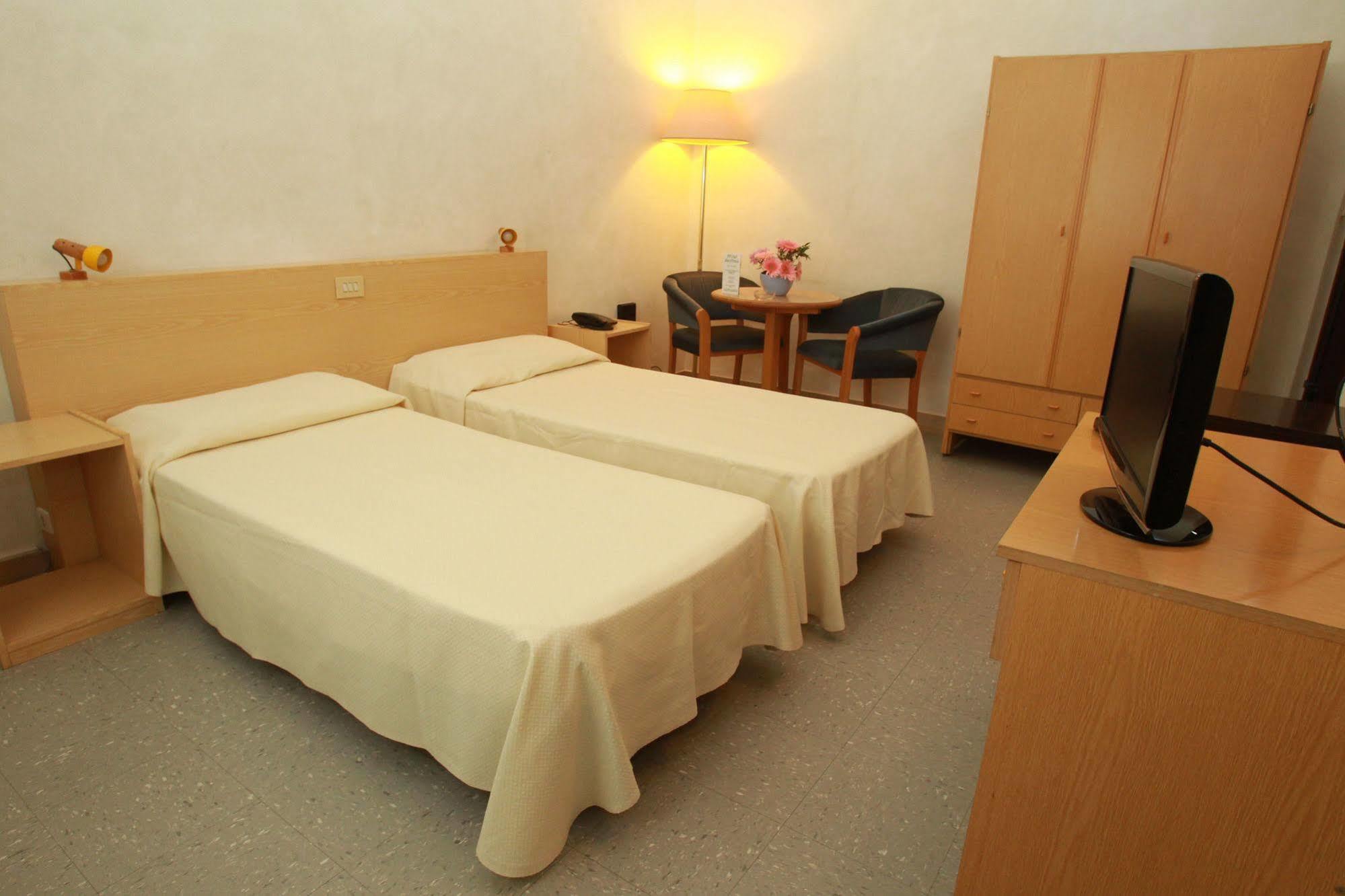 Hotel San Vitale Медічина Екстер'єр фото
