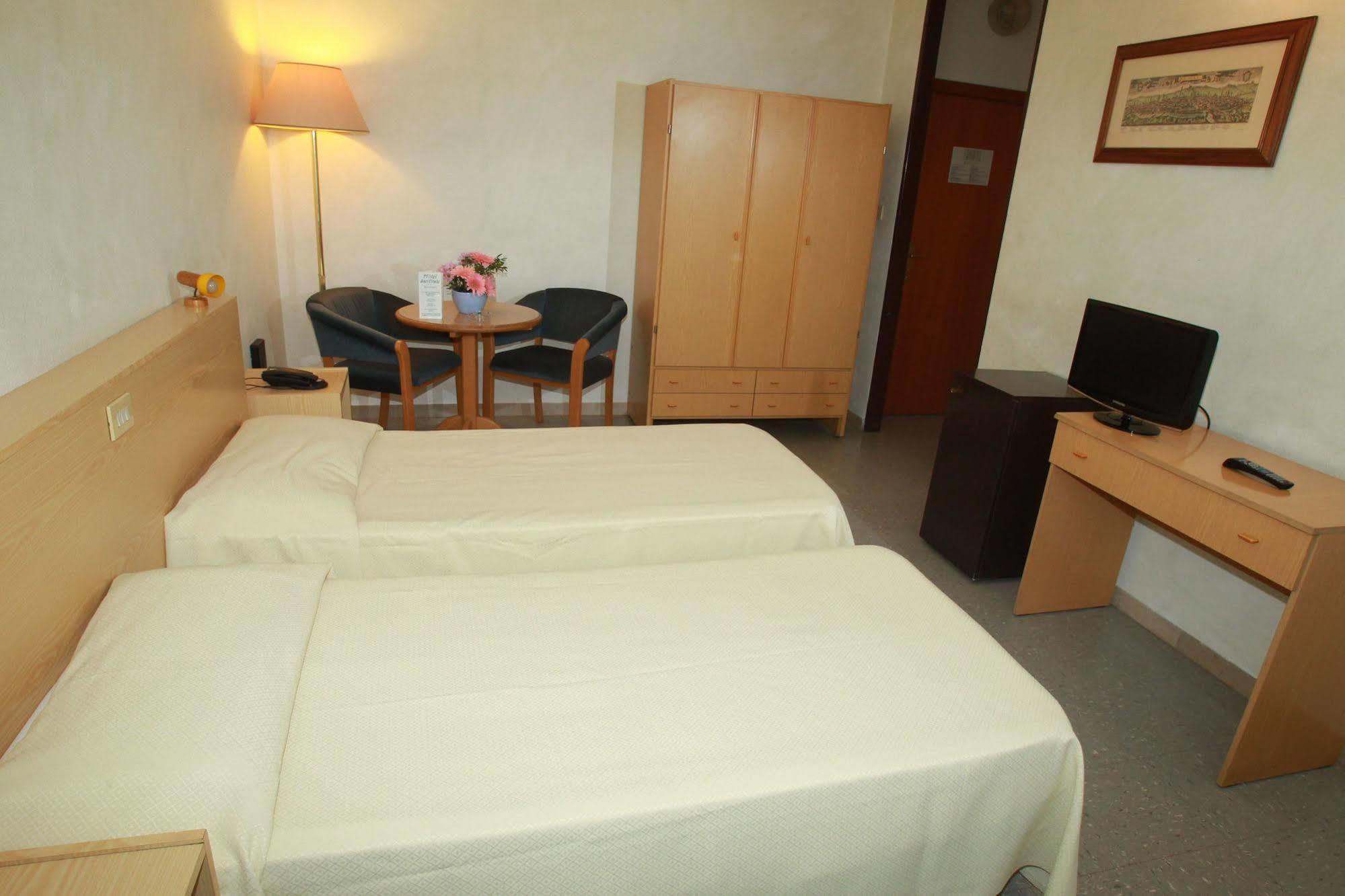 Hotel San Vitale Медічина Екстер'єр фото