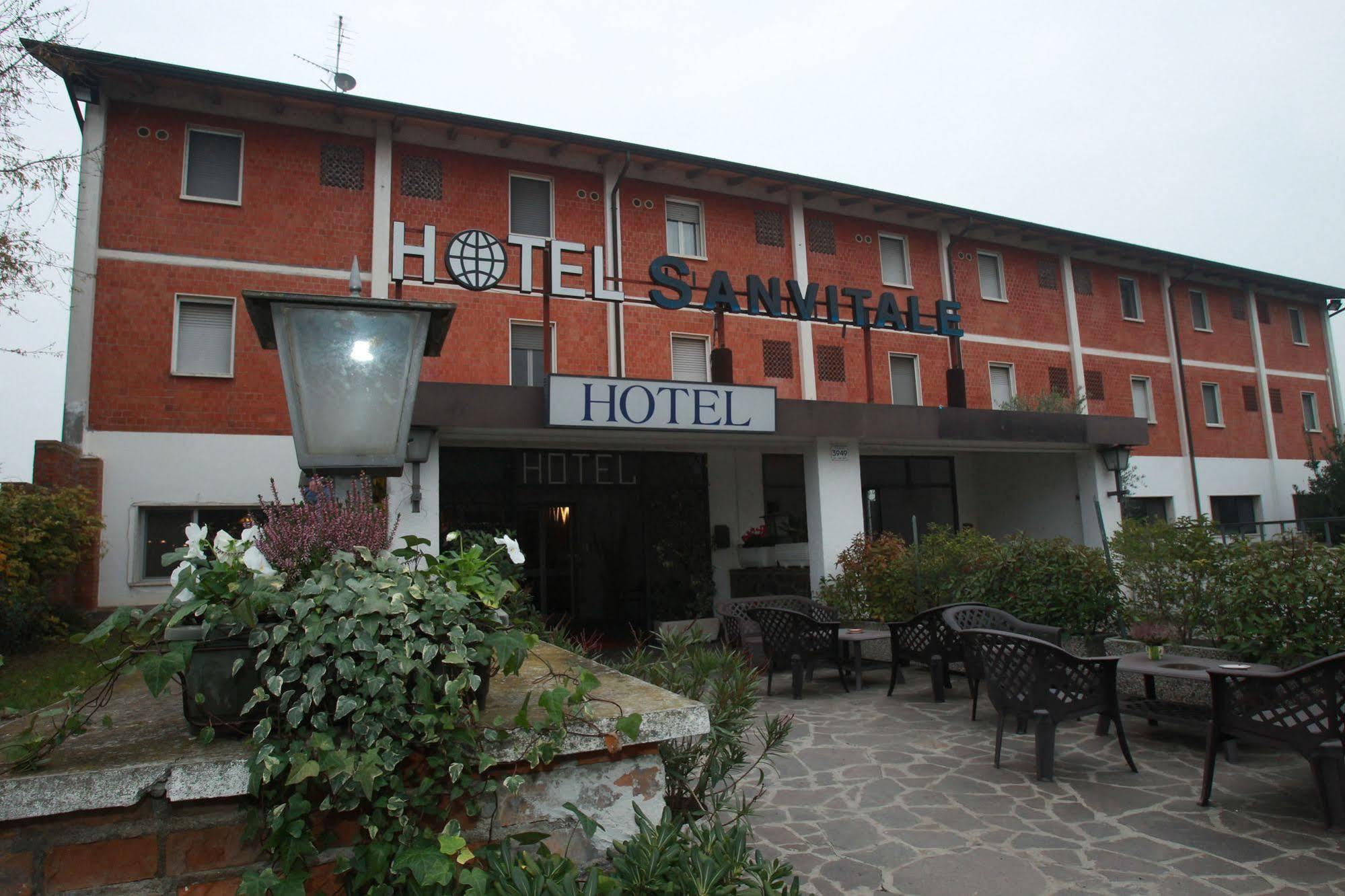 Hotel San Vitale Медічина Екстер'єр фото